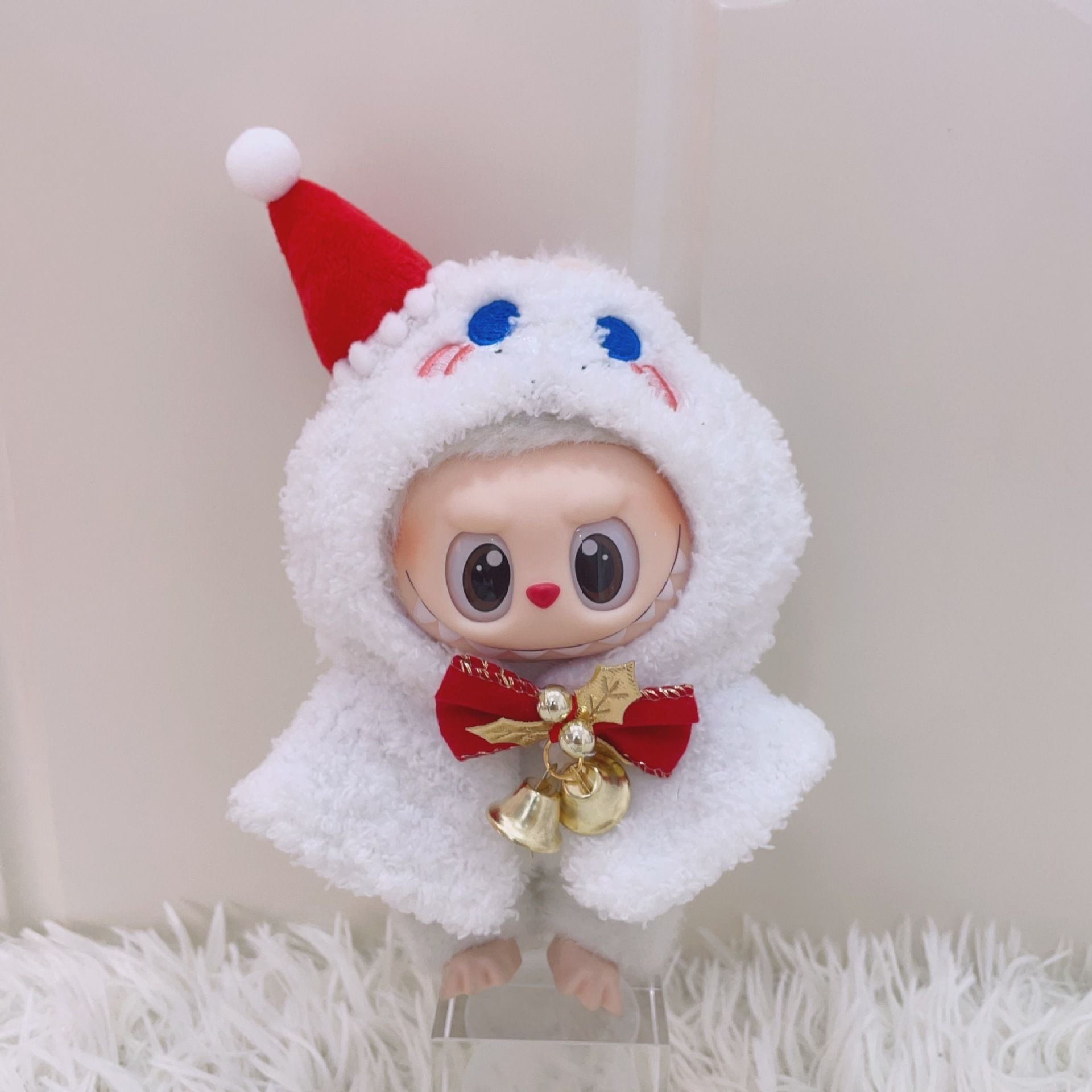 ラブブがサンタに！トナカイに！雪だるまに！♡ クリスマスの着せ替え