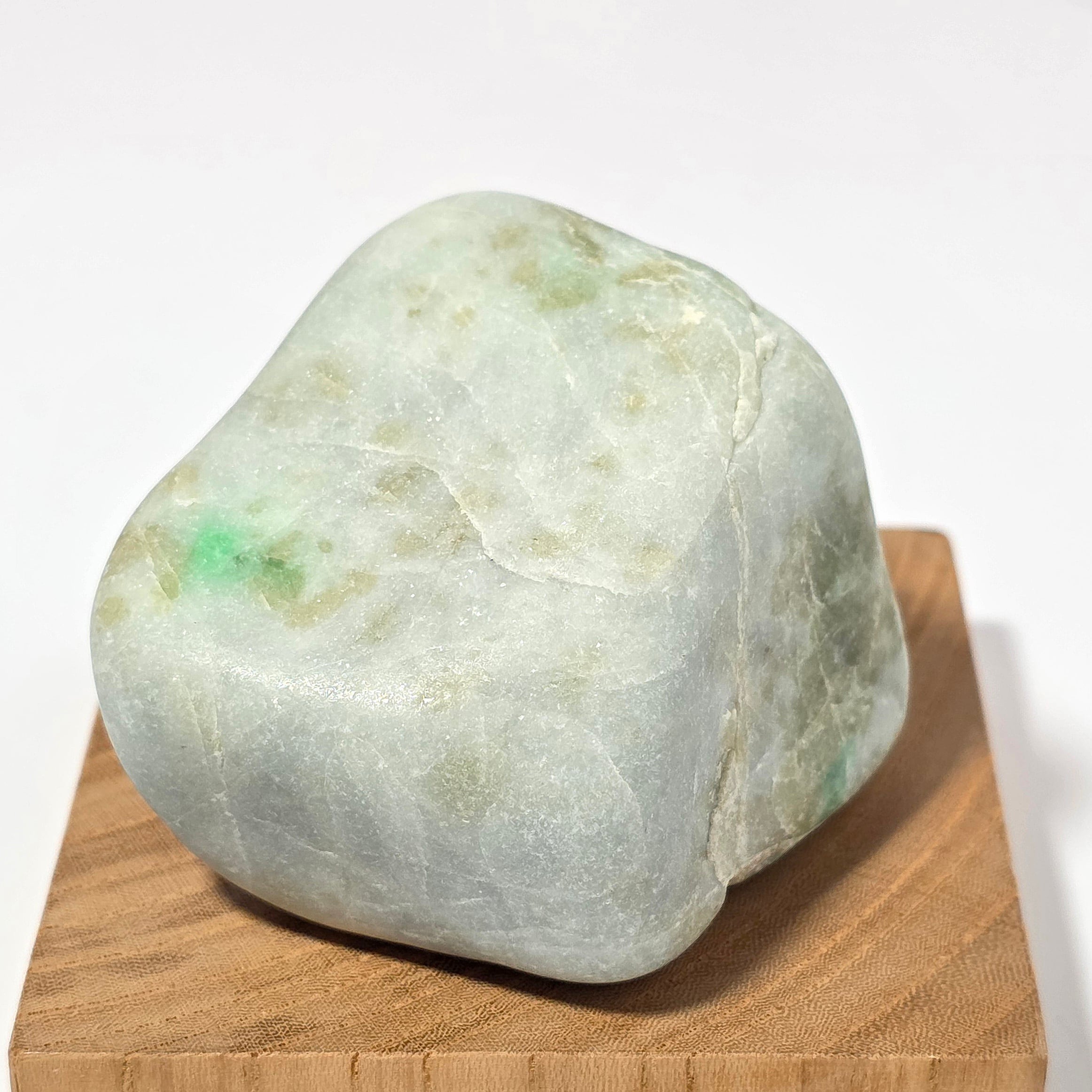 海石 | 糸魚川翡翠工芸家 赤羽可行BASE