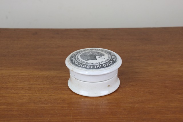 イギリス　アンティーク　トゥースペーストジャー　歯磨き粉　陶器ポット　TOOTH PASTE　小物入れ　つ149-1