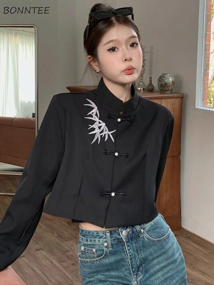 【新作】【送料無料】 中国風のクロップドブレザー女性黒 Y2k ストリートルーズヴィンテージシックな気質春のファッションボタンデザイン Hotsweet 0211809395389