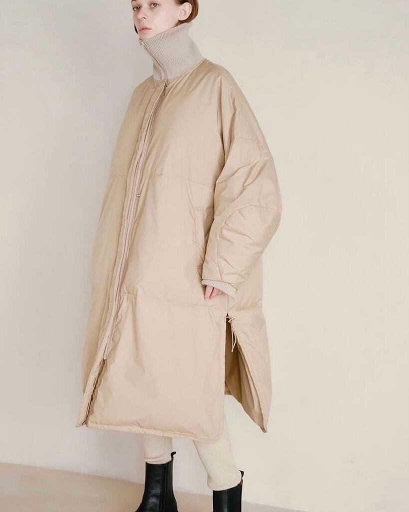 Hella HIGHNECK DOWN Coat ハイネックダウンコートBeige | planet3rd 
