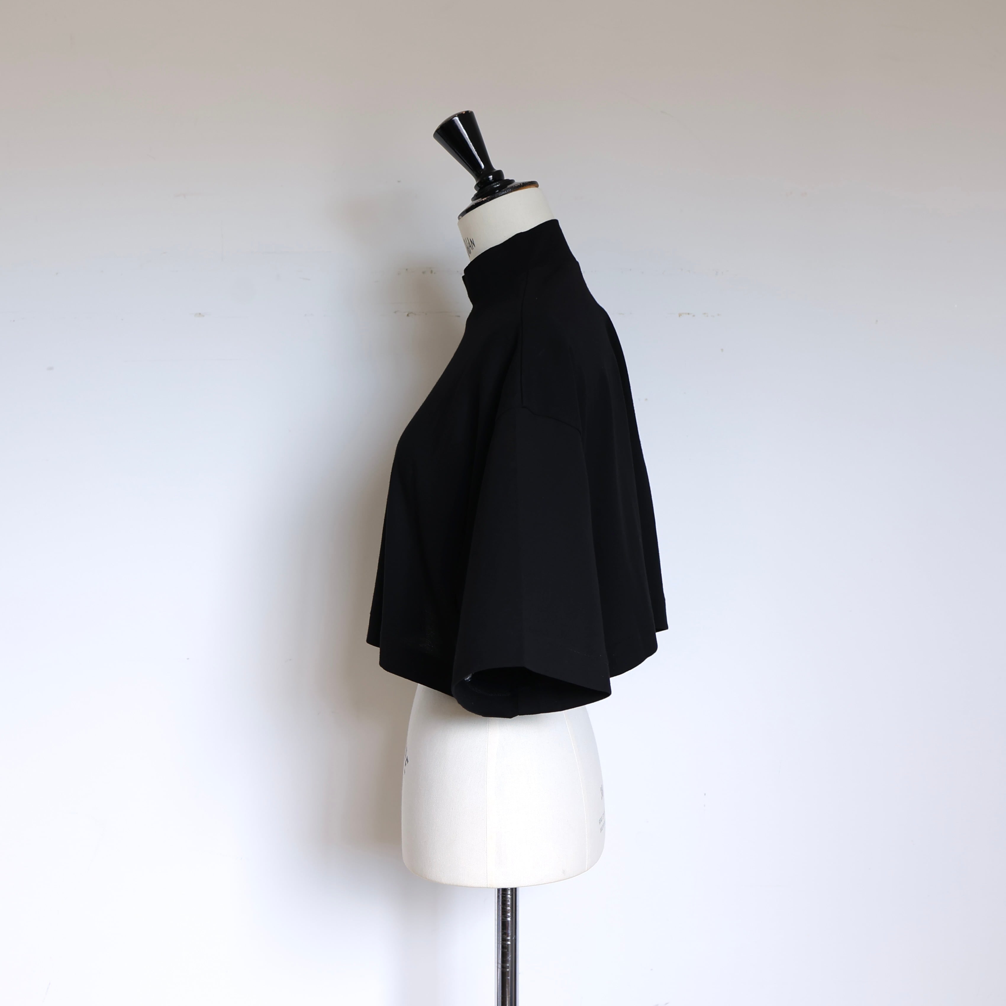 ブラック　FR2GOLF トップス GPSK-541 Cropped Mock Tops | gypsohila