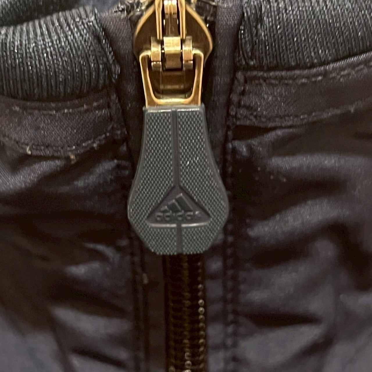 adidas アディダス ナイロンジャケット L 刺繍ロゴ ワンポイントロゴ