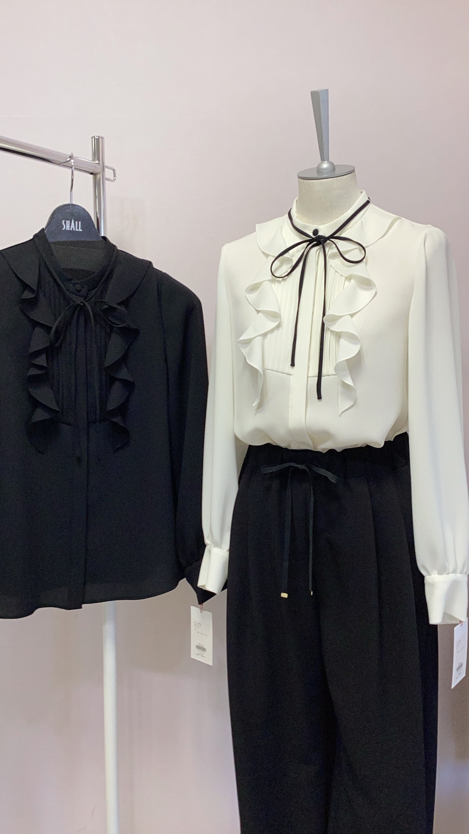 フォーマル対応 PASSIONE フリルリボン ブラウス No.616918 ブラック ホワイト サイズ38 9号 Mサイズ パシオーネ