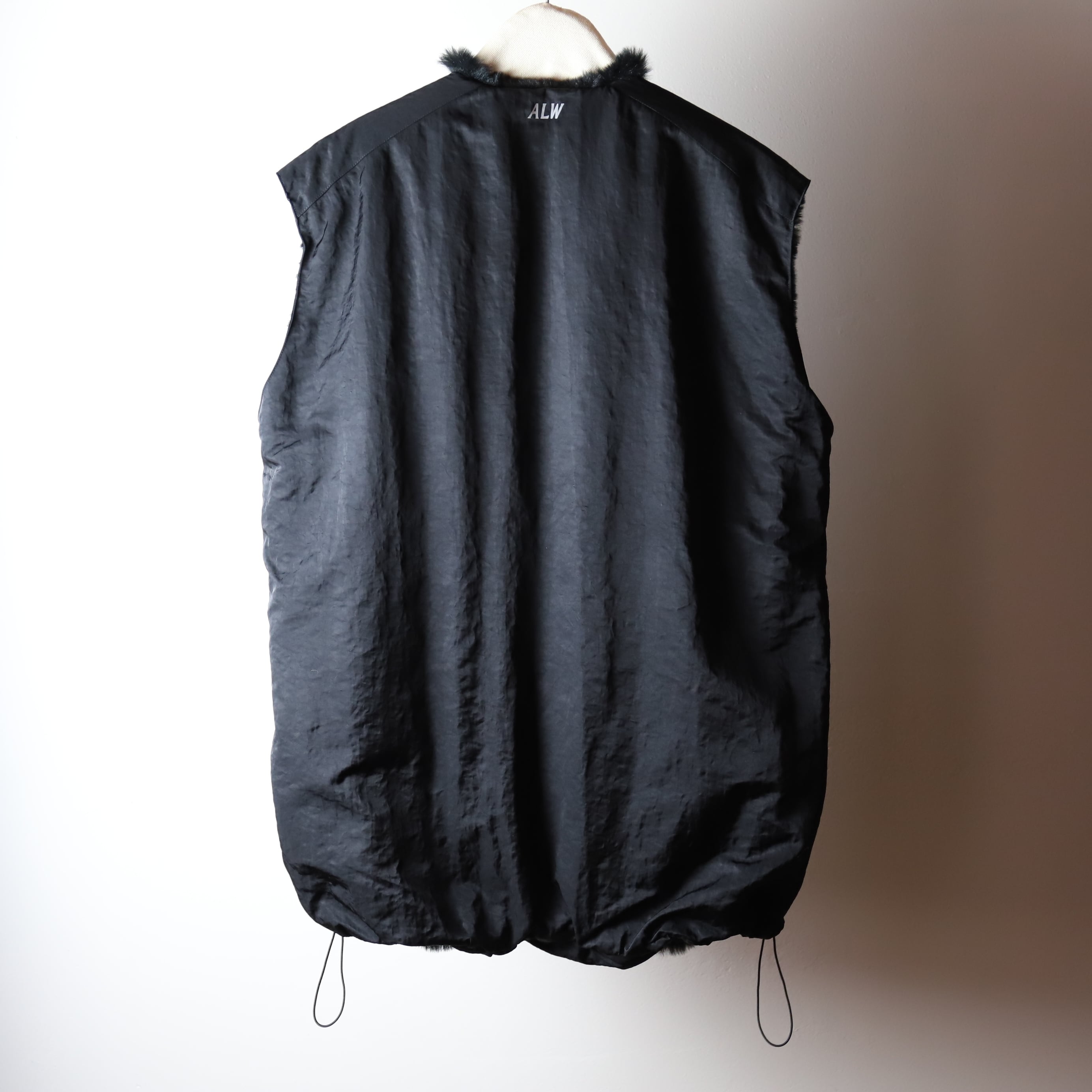ALWEL / REVERSIBLE SLEEVELESS JACKET / BLACK | TIBETAN MARKET