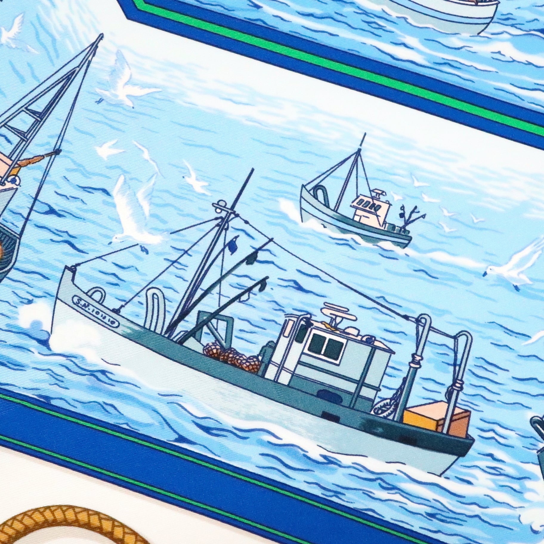 エルメス HERMES カレ90 スカーフ RETOUR DE PECHE 漁船の帰港 シルク ネイビー/ホワイト/ゴールド/レッド 漁船 ロープ 海 タグなし 大判スカーフ