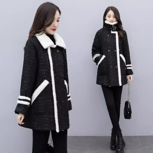ミドル丈コート レディース アウター 羽織 長袖コート ボアコート ふわふわ 厚手 暖かい 襟あり スーツ襟 ダブルブレスト きれいめ エレガント カジュアル お出かけ おしゃれ 秋冬 バイカラー