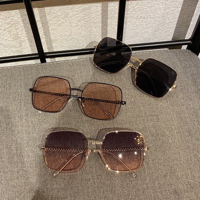 薄手スタンダードレッド レトロ ストリート スクウェア ブラック・アイド・ピーズ97474057089