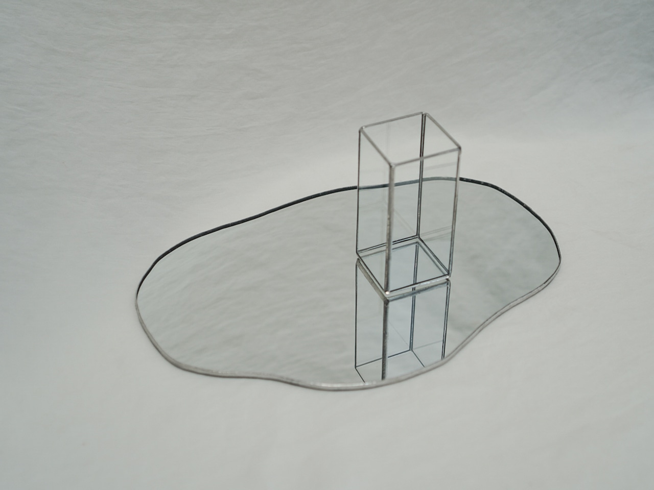 MIRROR PLATE & FLOWER VASSE SET / H9.3 cm