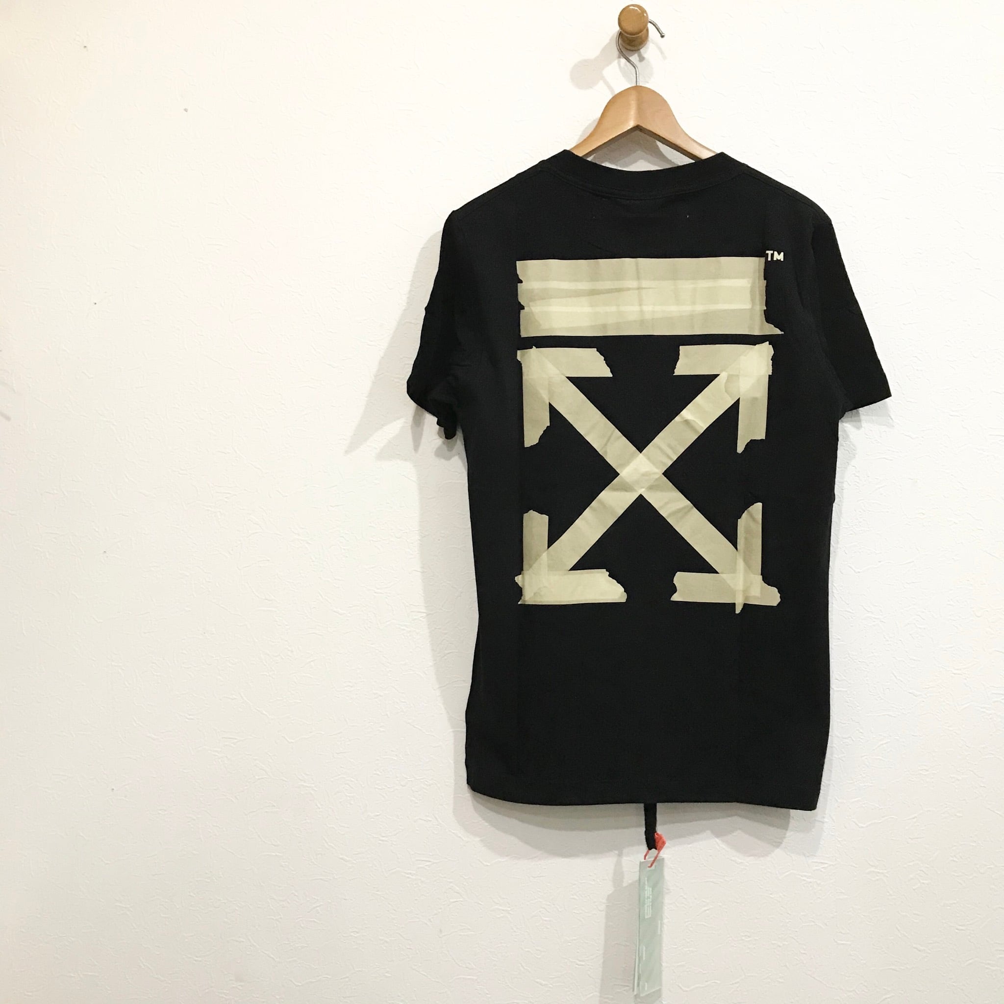 Off-White TAPE ARROWS S/S SLIM TEE オフホワイト | 「Prop」宮崎県