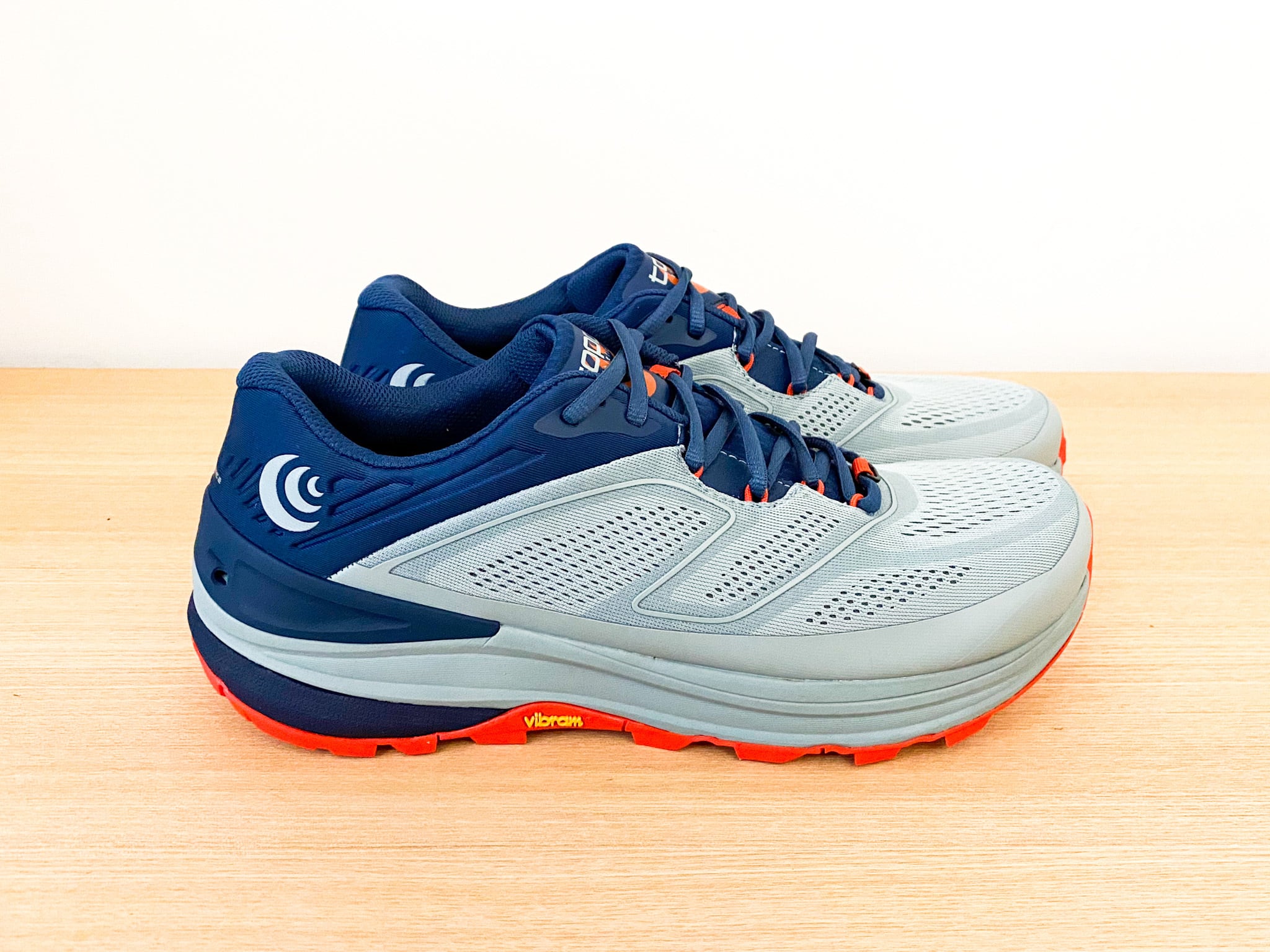 Topo Athletic トポ アスレチック 