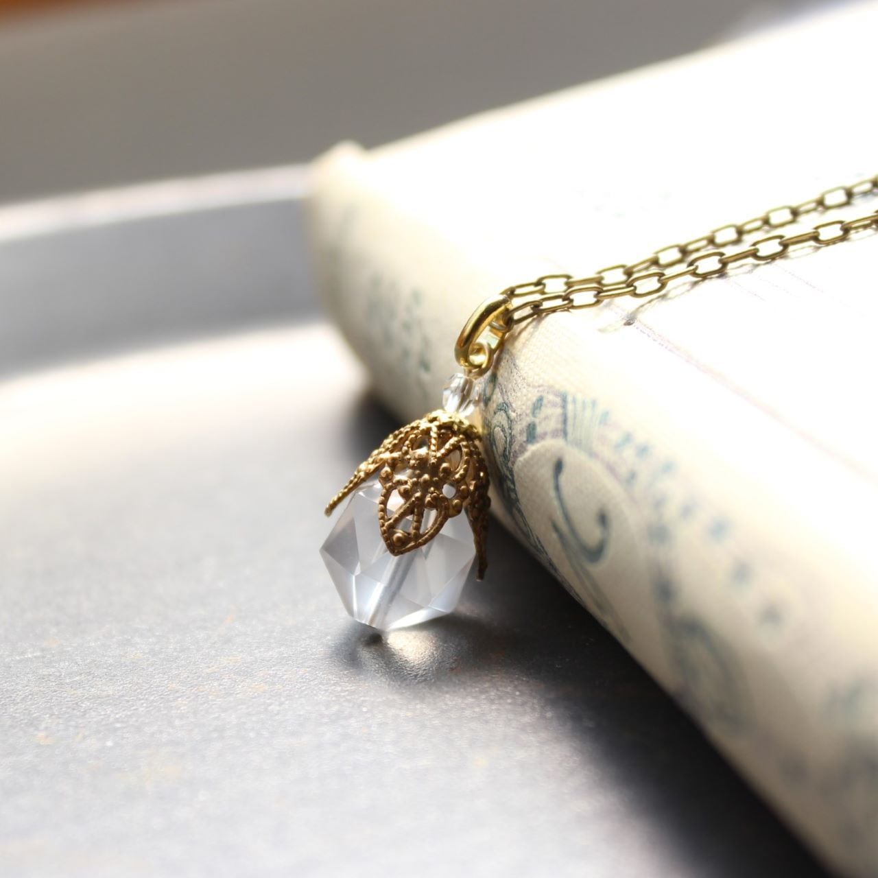 ふう　アンティーク　サフィレット　ネックレス アンティークサフィレットネックレス 14×10ミリ ローズカット