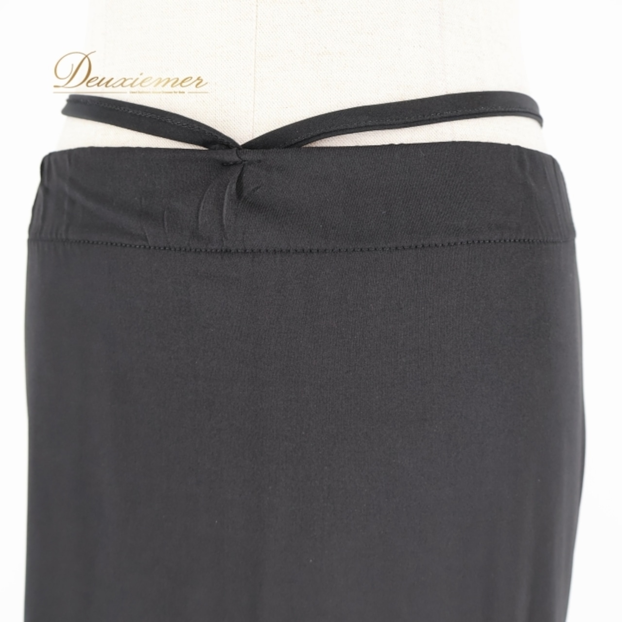 ベリーダンス オリエンタル 衣装 スカート ブラック系 フリル 黒 練習 レッスン スリット 無地 シンプル かわいい 透け感 伸縮 ストレッチ かっこいい ダンス衣装 イベント ステージ