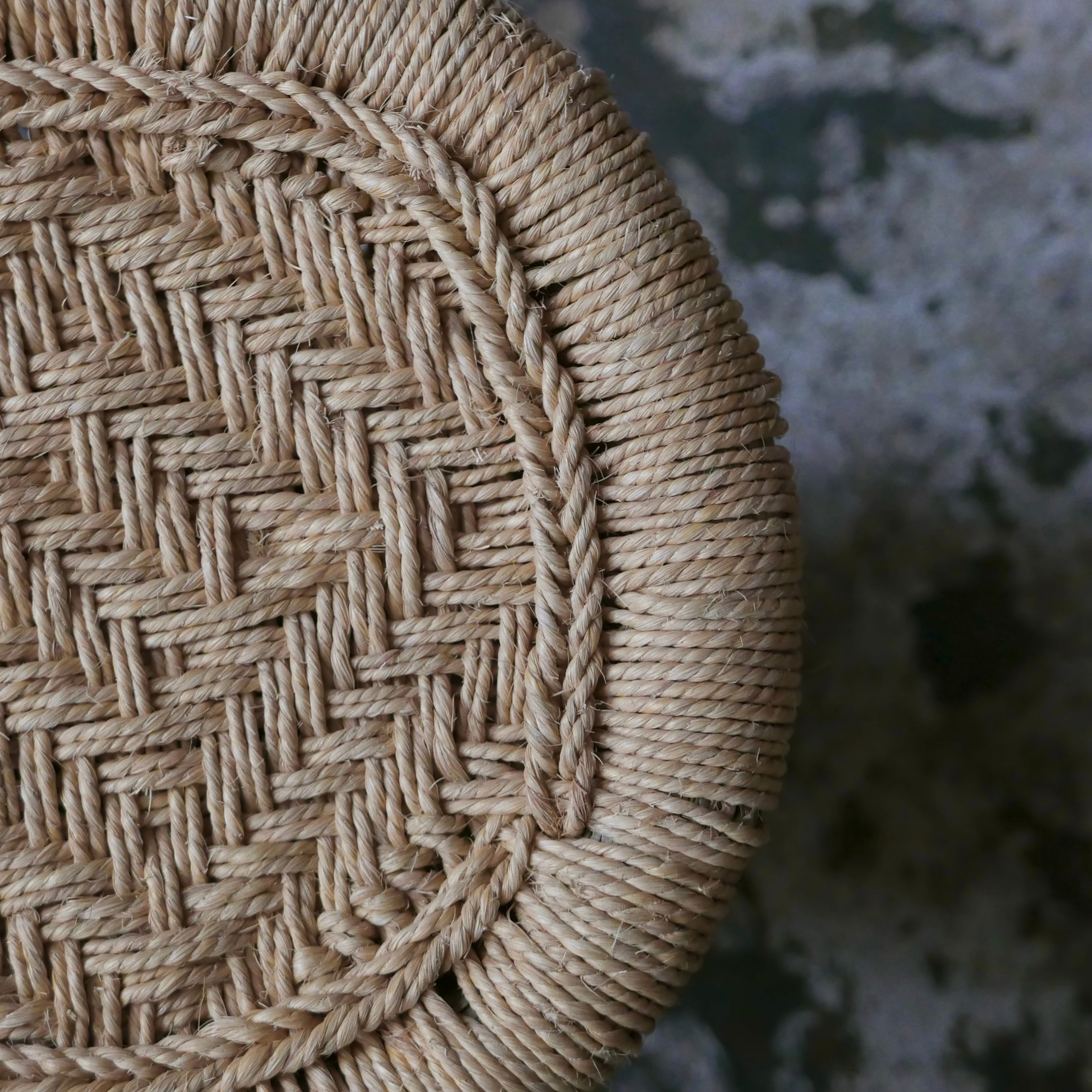 倉敷民藝館にも展示されている 「インドの民藝スツール」 大・小セット