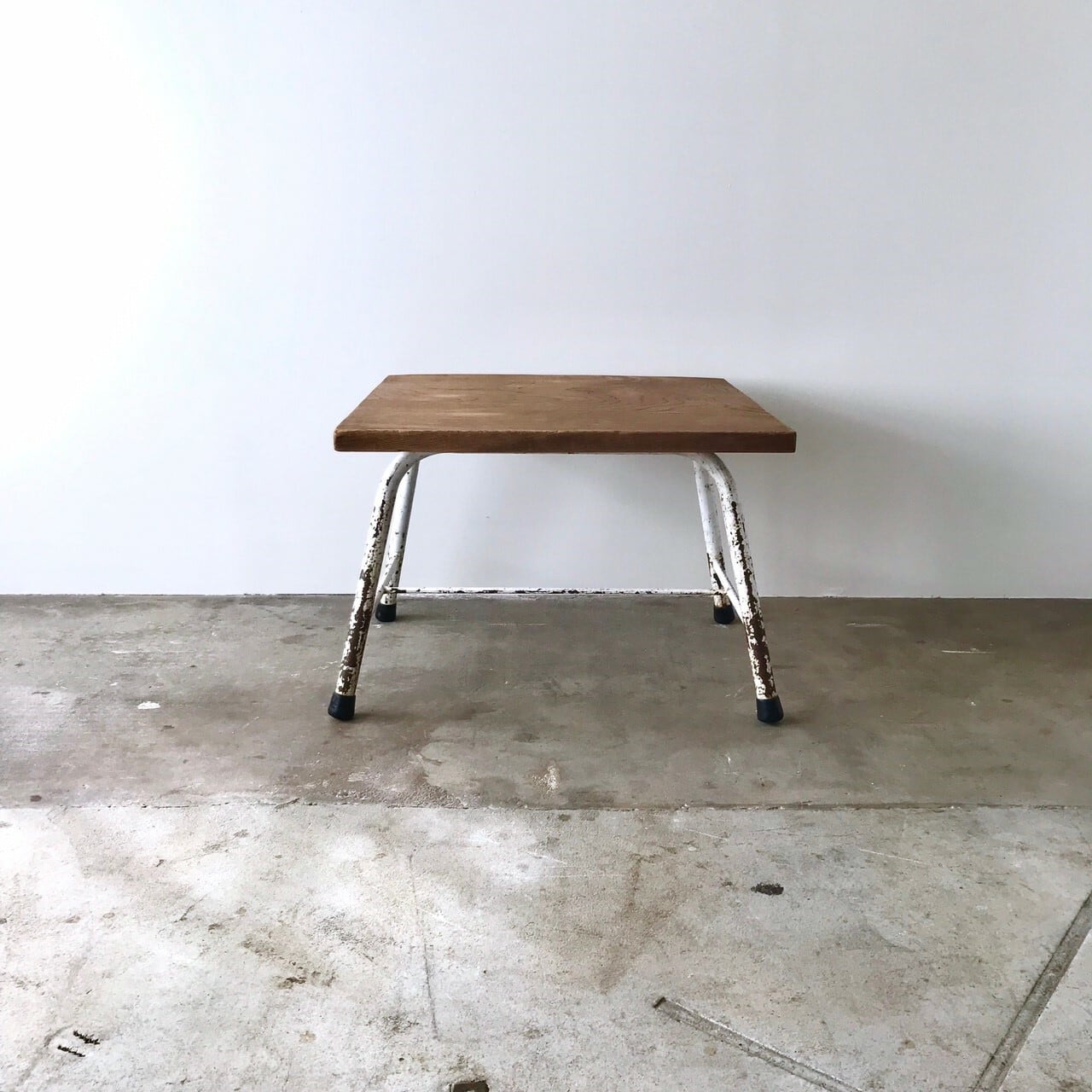 サイドテーブル　スチール脚　古家具　
