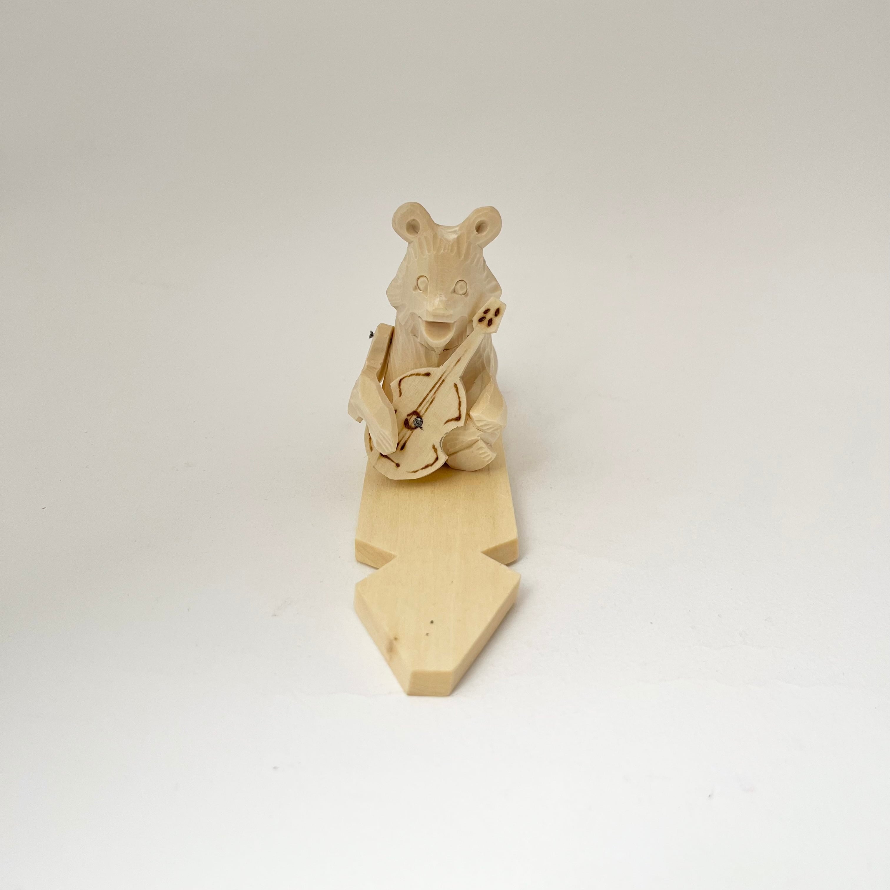 ボゴロツコエ木地玩具「クマのギター弾き」