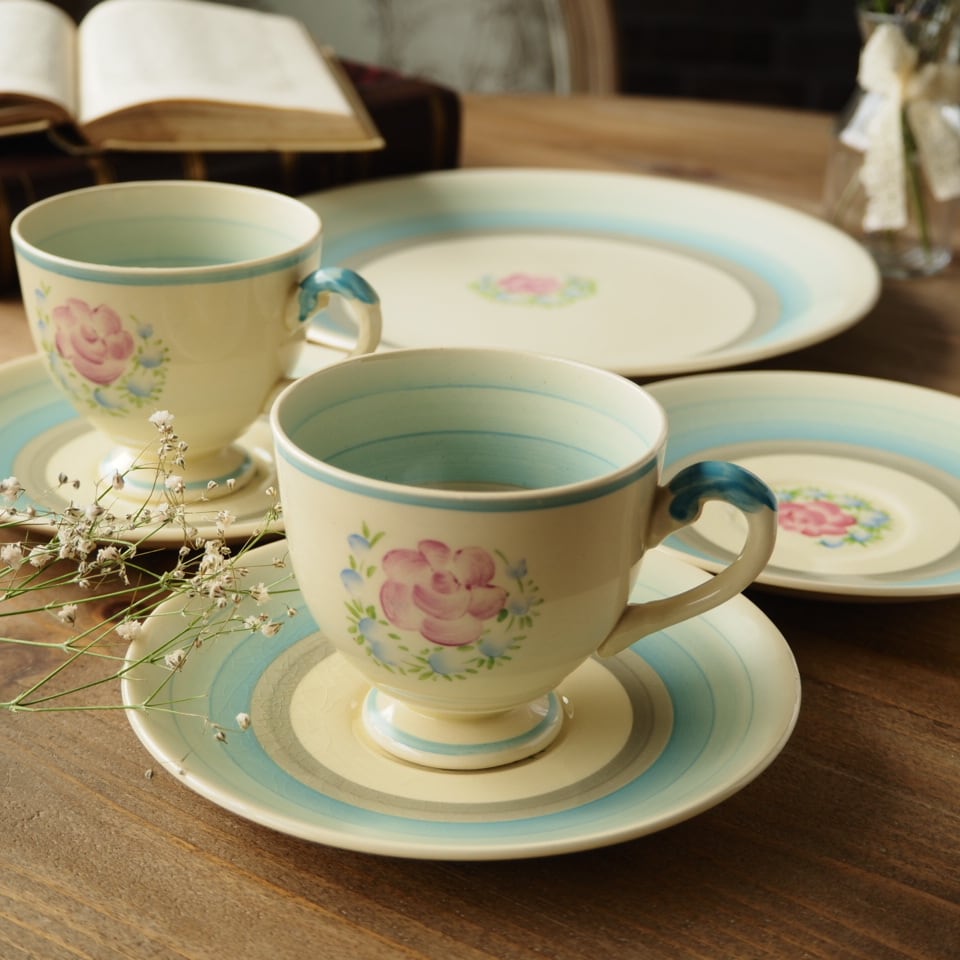 ブランド・メーカー”から探す | antique FEELPORT アンティーク食器の