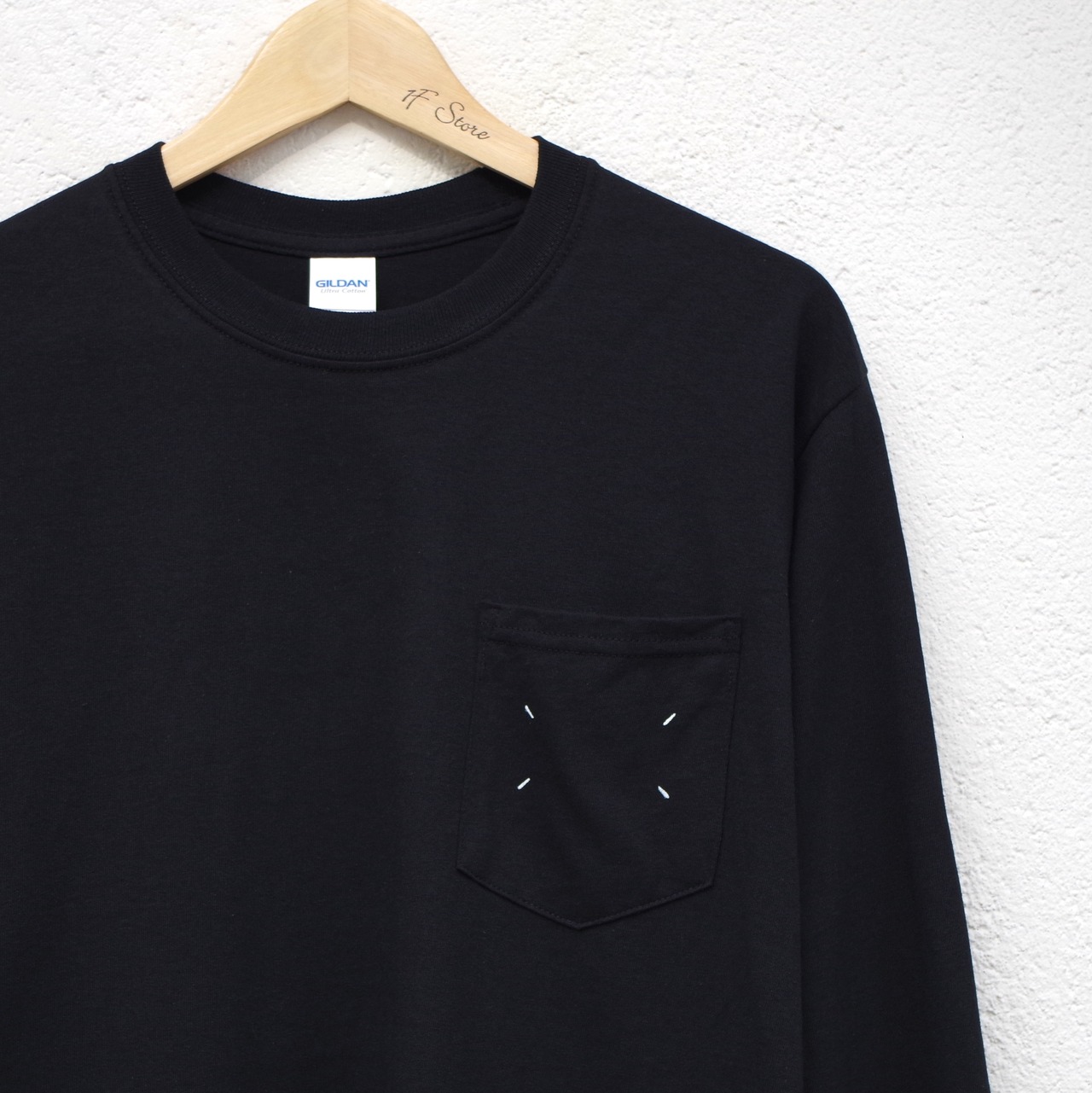 one f "Hommage" L/S tee