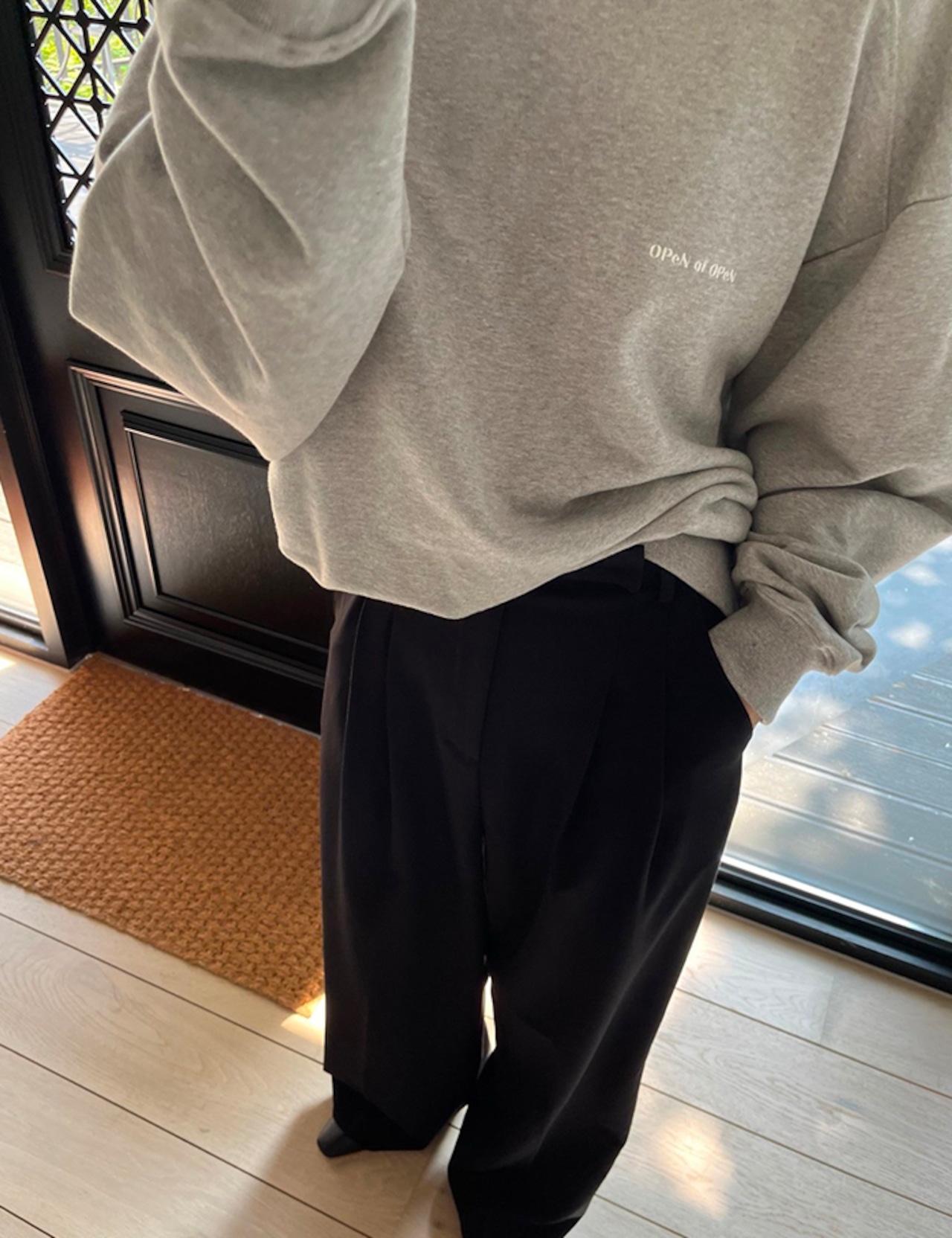 【25aw】Back-lettering Sweat_2colors