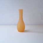 橙色の一輪挿し