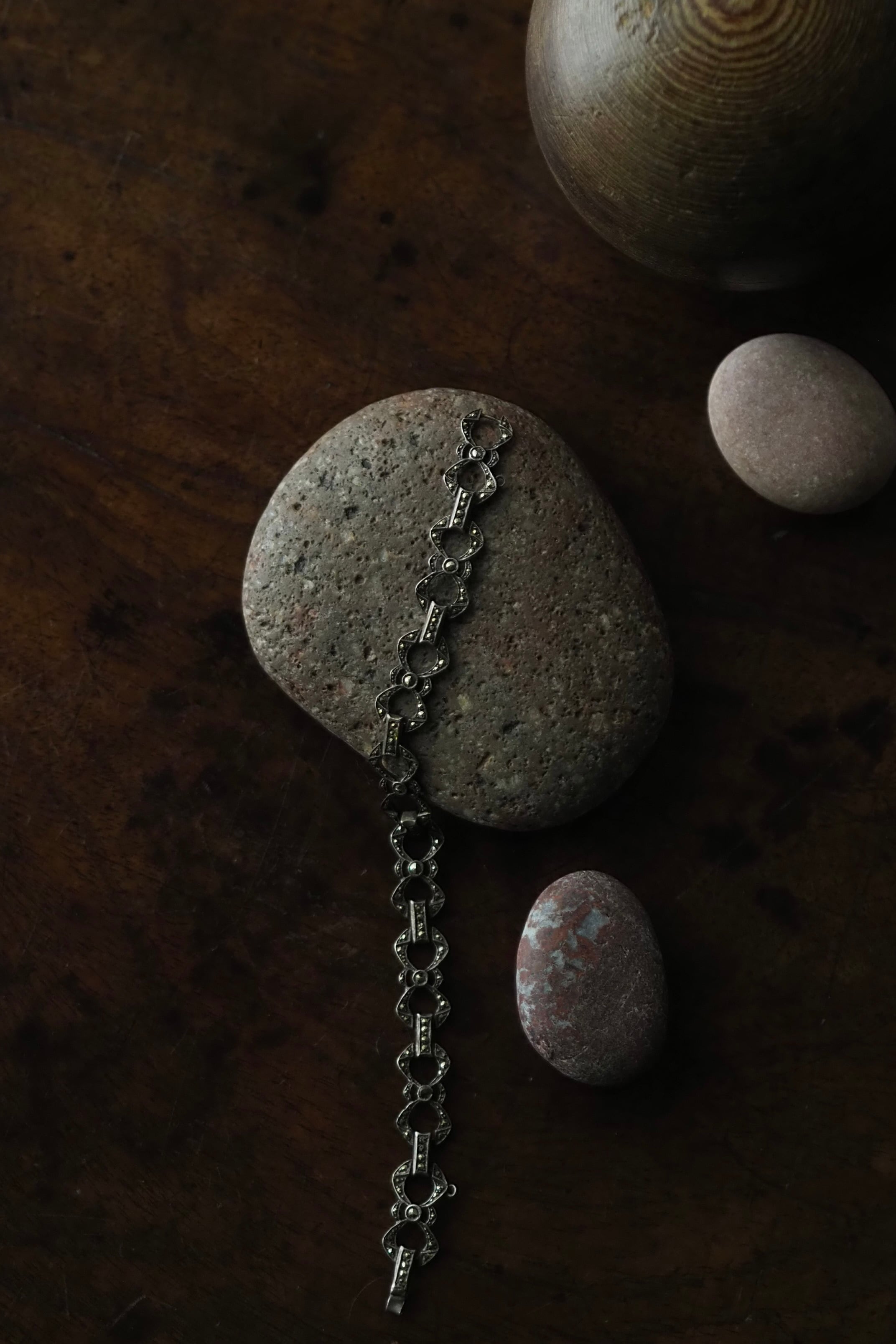 連なるマーカサイトブレスレット-antique marcasite bracelet