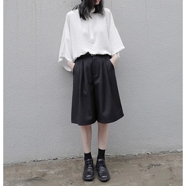 Tucked wide half pants C0261