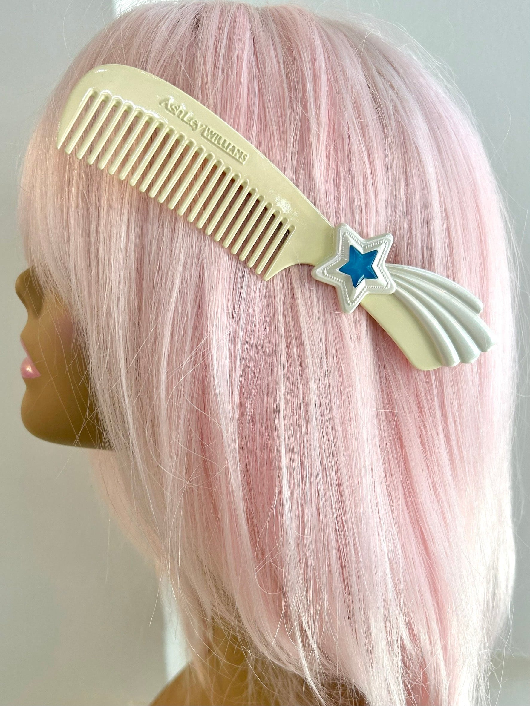 Ashley WILLIAMS shooting star comb hair clip / cream