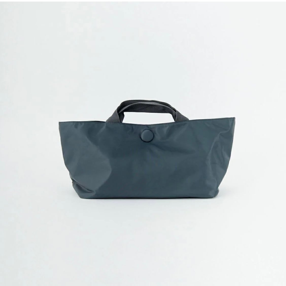 null. ヌル / ボートシェイプナイロンバッグ　グレー NUL0125F0005_zo_a116.jpg