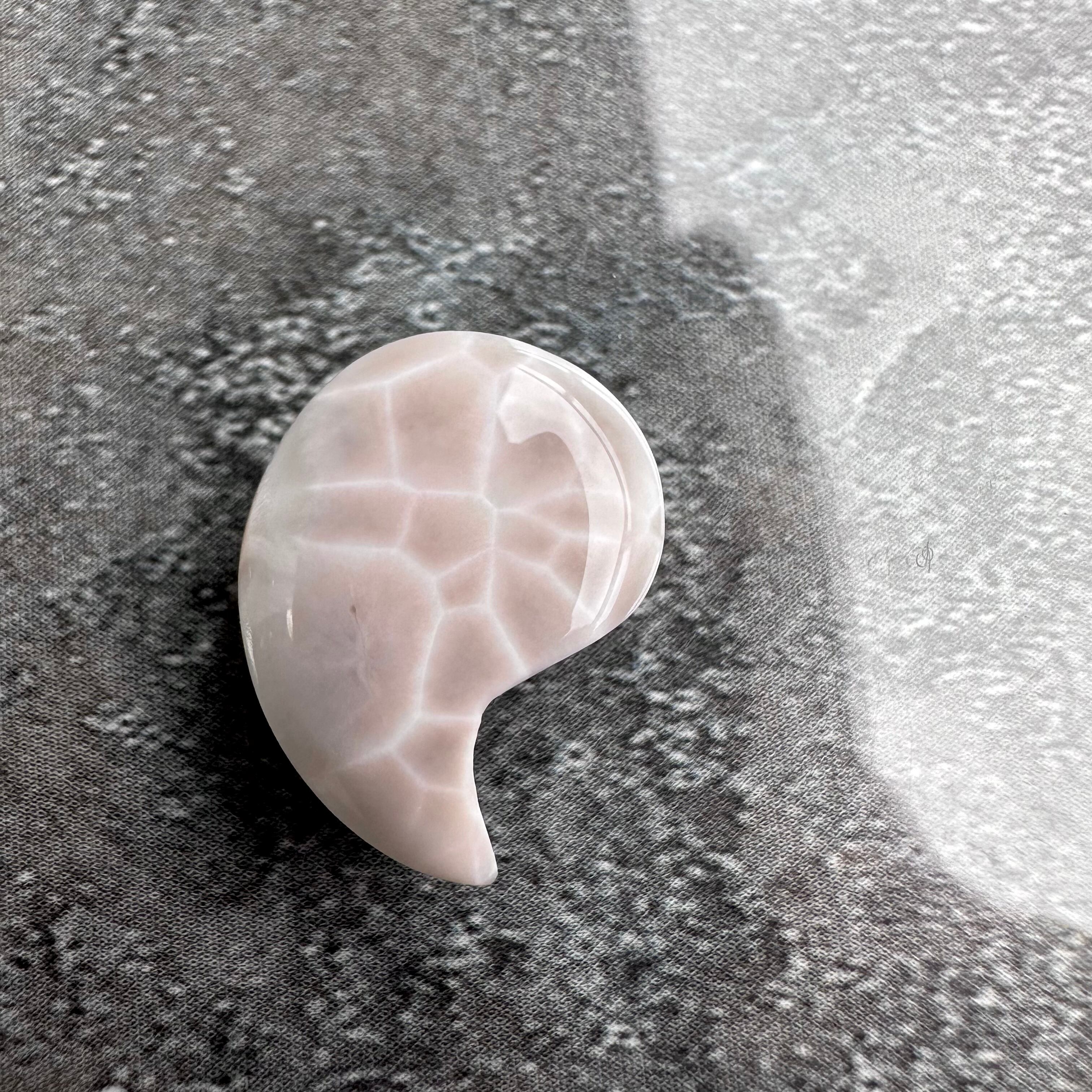 no.72 トムソナイト 穴無しルース