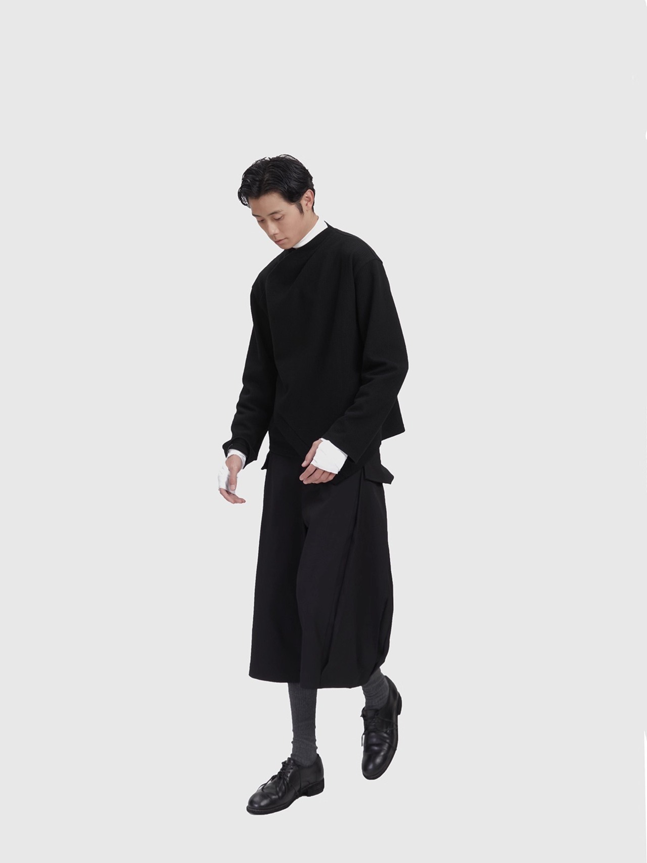 Nothingnoth 24SS Asymmetrical Hem Long Sleeve