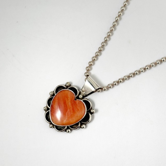 《Indian Jewelry 》【 一点物 】ハート スパイニー オイスター ペンダント オキシダイズ ネックレス