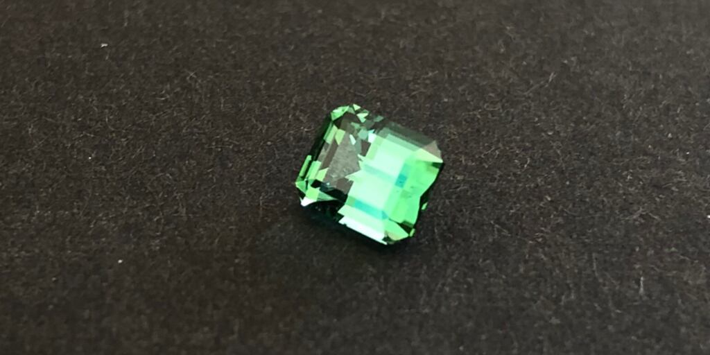 ミントトルマリン1.31CT ルース ミントトルマリン1.31CT 10000093