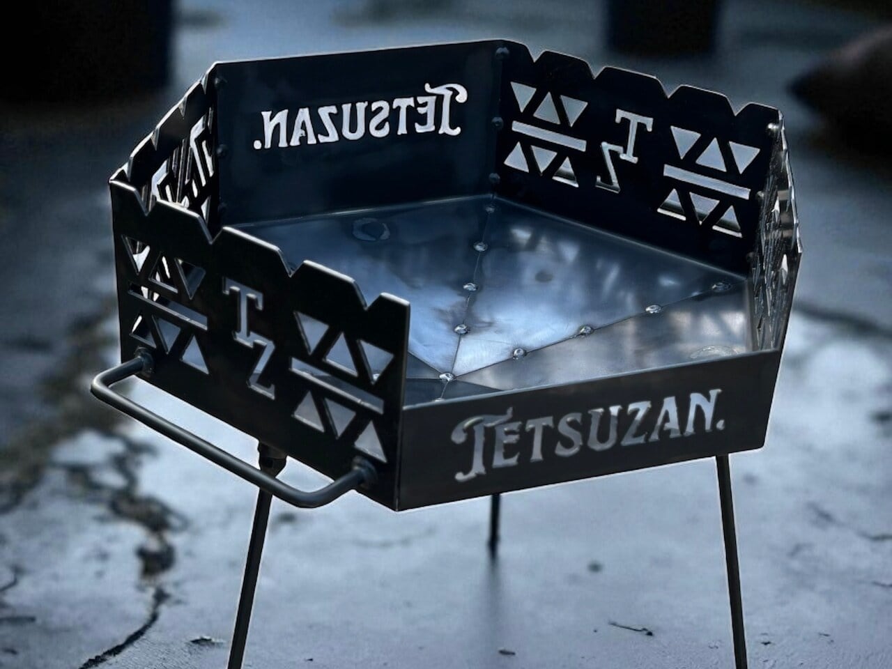 TETSUZAN 焚き火台 | OLIVE OUTDOOR EQUIPMENT