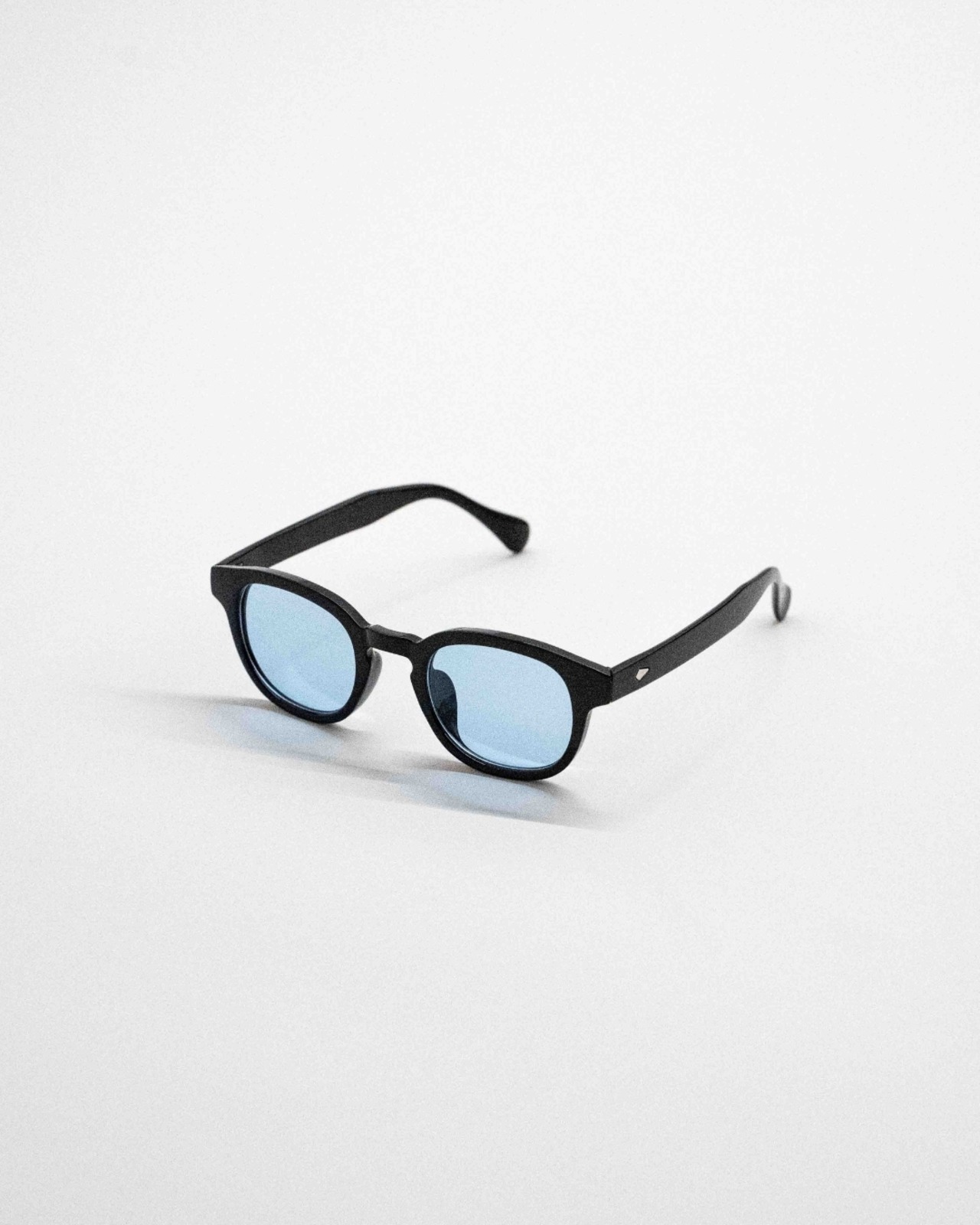 Simone | black×blue