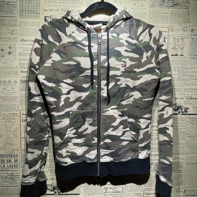 TOMMY GIRL トミーガール 迷彩パーカー SIZE XS | Liberty Space AMUZA