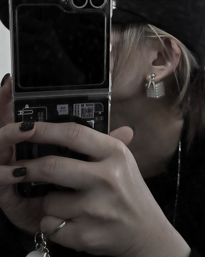 spike CUBE. [blackball × lame］