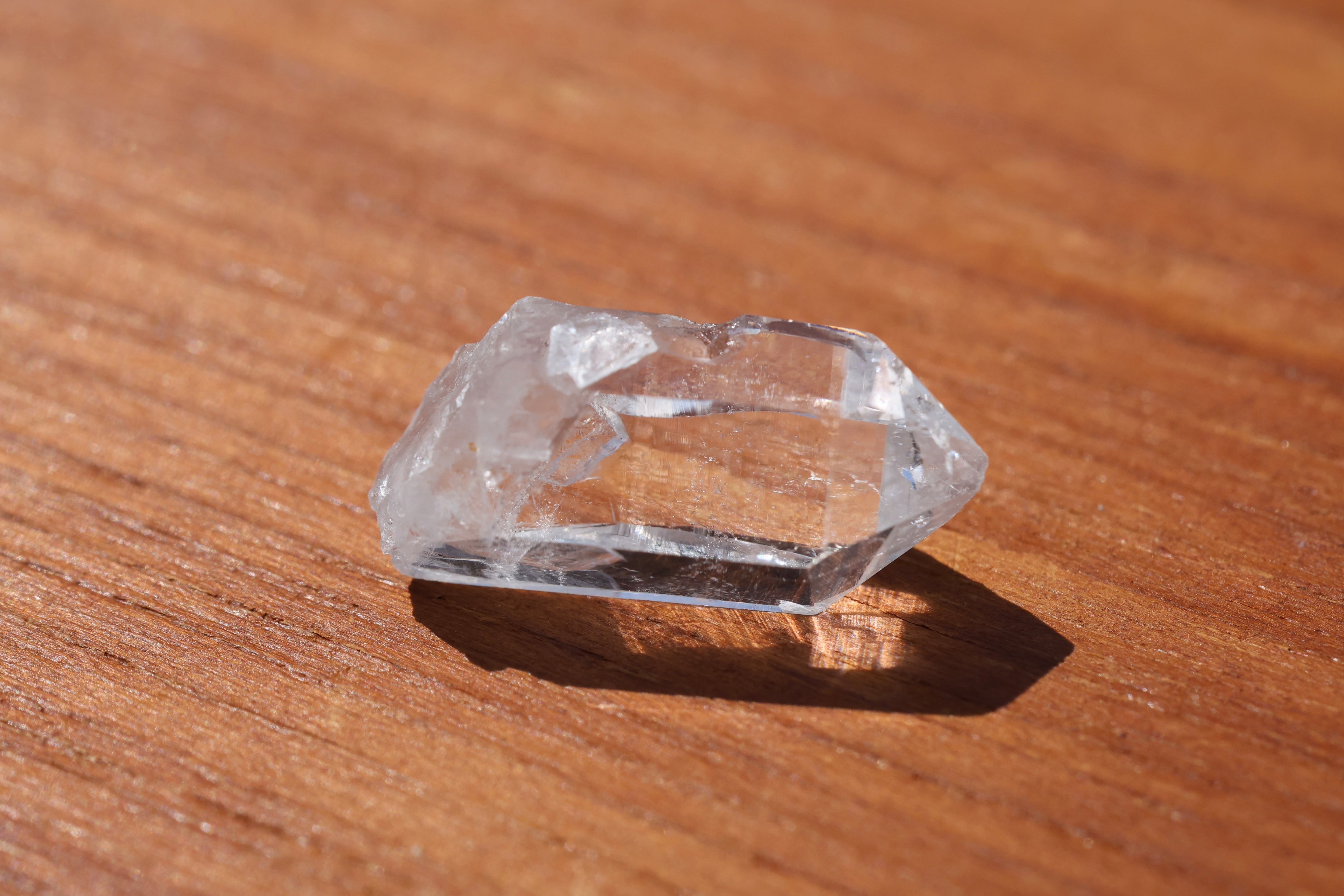 ヒマラヤ水晶 マニハール産 | 石垣島の夜光貝とヒマラヤ水晶 Laphus