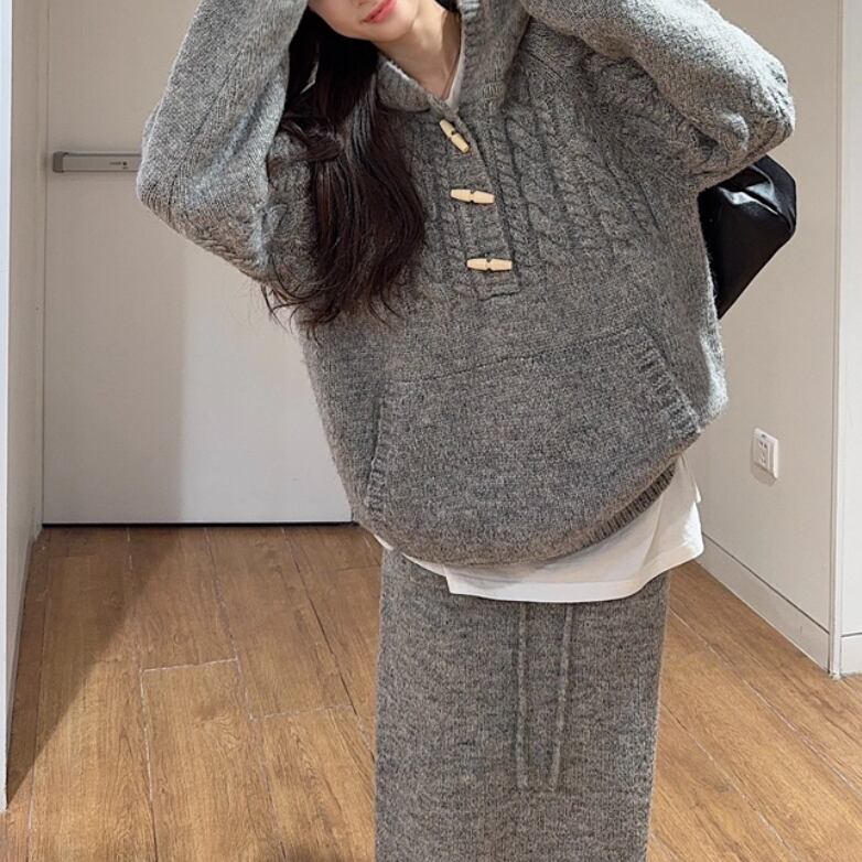 2点セット】トグルボタンプルオーバーフーディーニット＋ニット