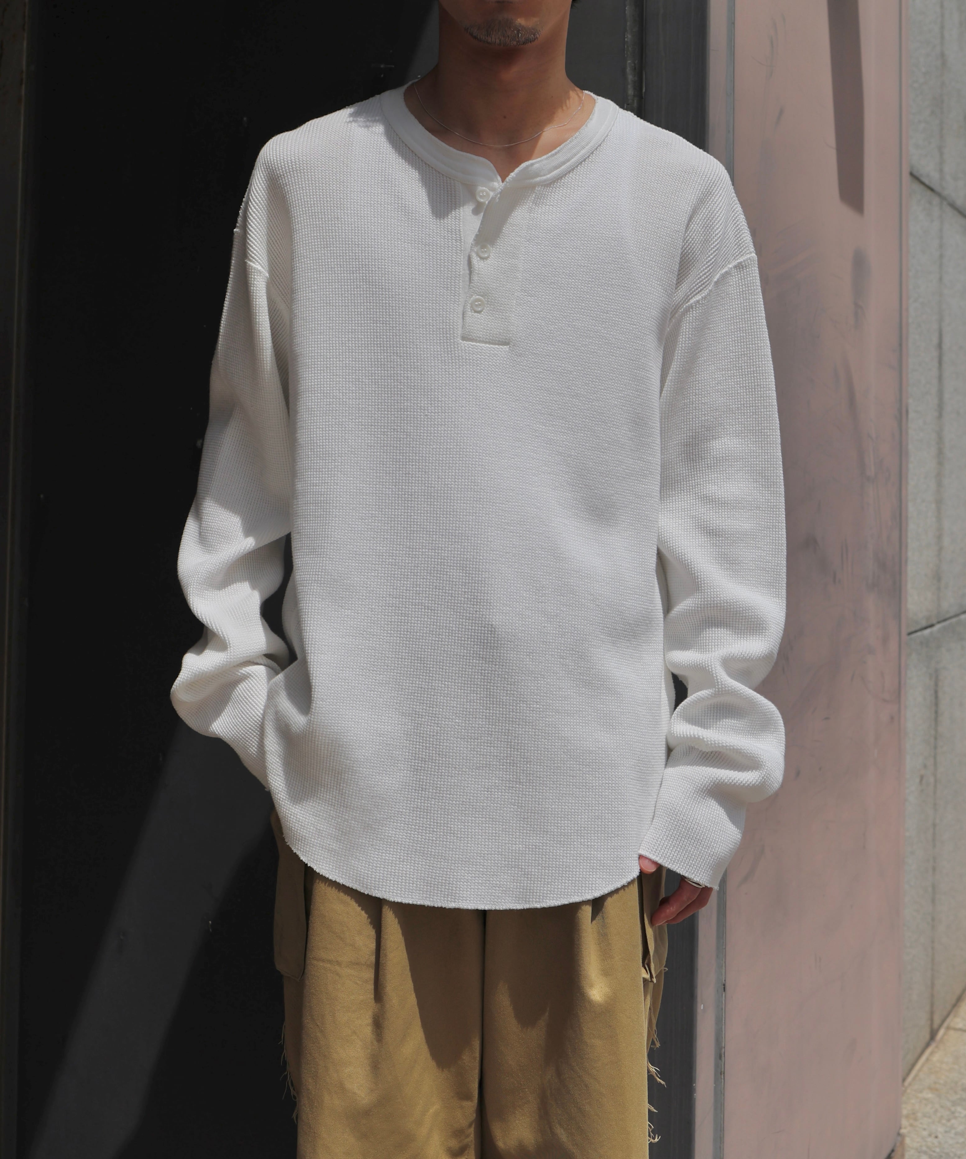 UNUSED / US2536 LONG-SLEEVE HENRY NECK WAFFLE T-SHIRT(WHITE