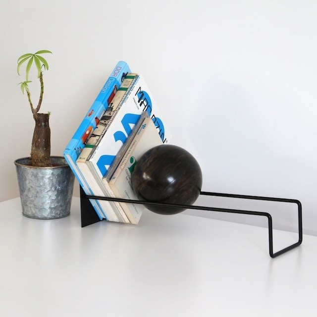 Slope Bookend "Black" スロープブックエンド ブラック 本立て