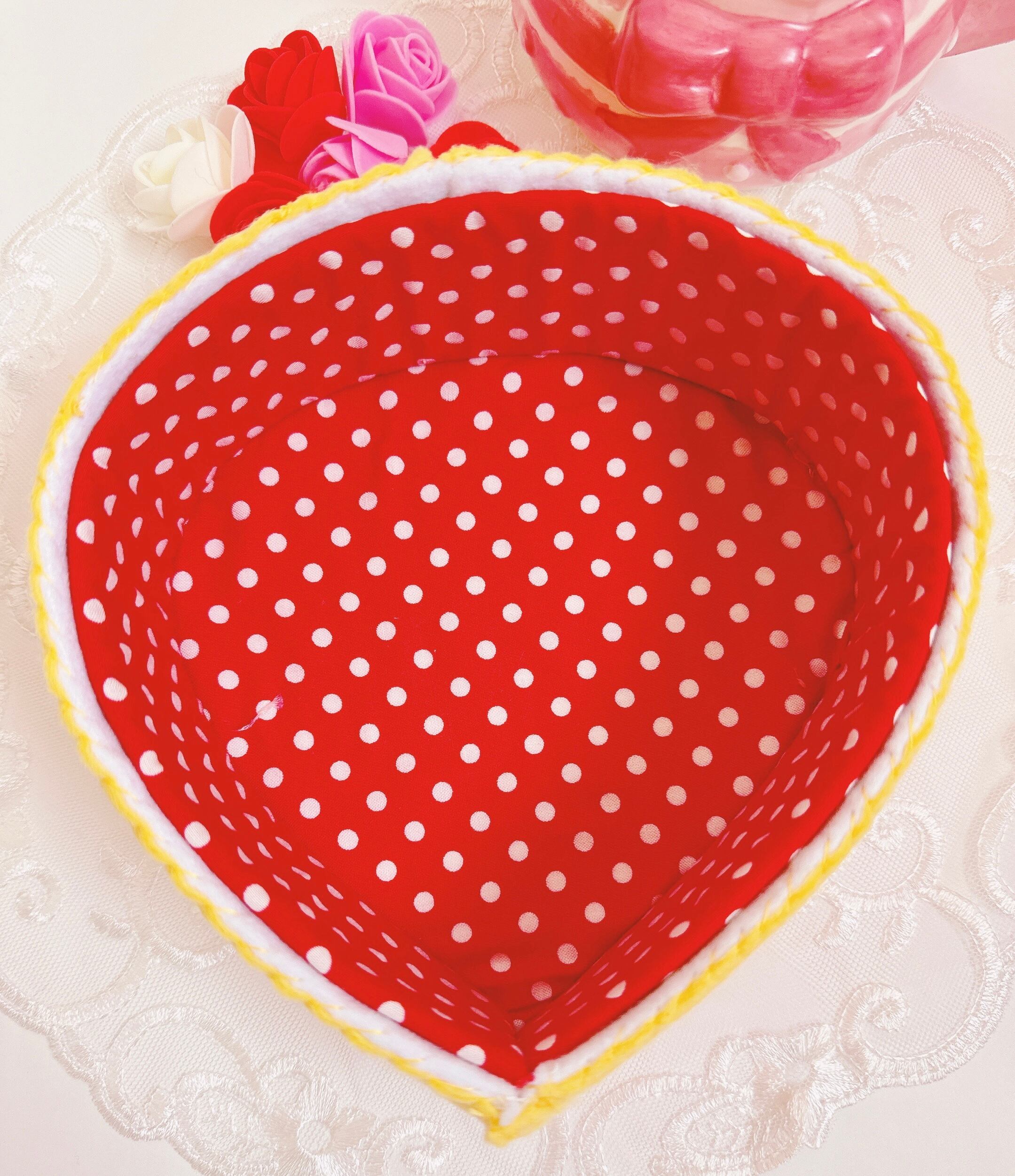 フェルトいちご型ケーキボックス | Pay ID