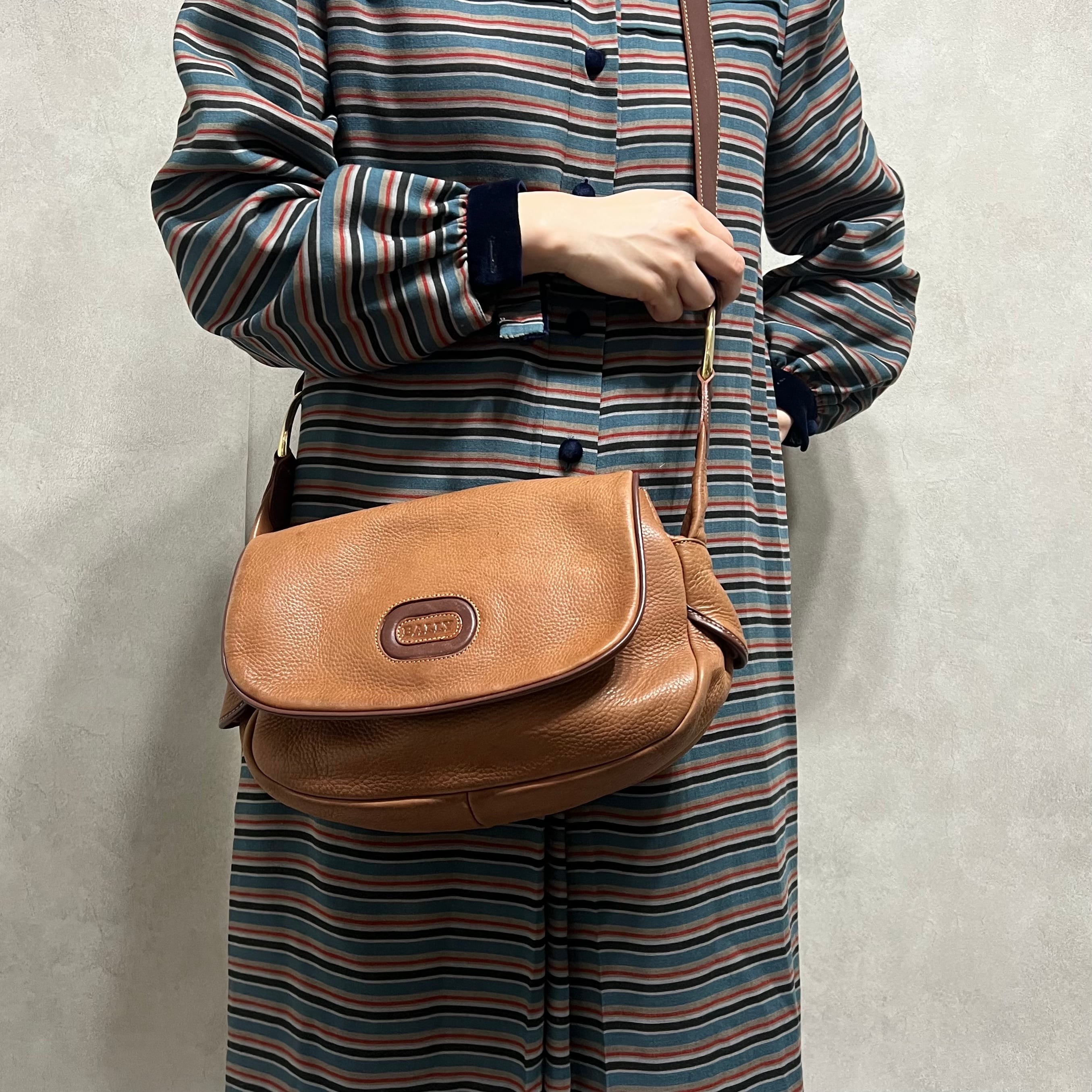 ほぼ新品未使用 Bally  ショルダーバッグ