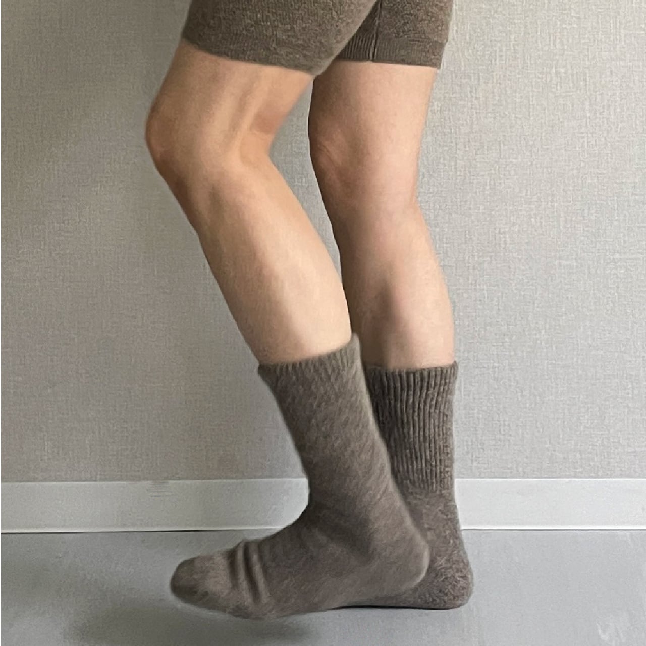 ウールの靴下／毛100％タイプ｜グレー | 空飛ぶ羊 BASE webshop