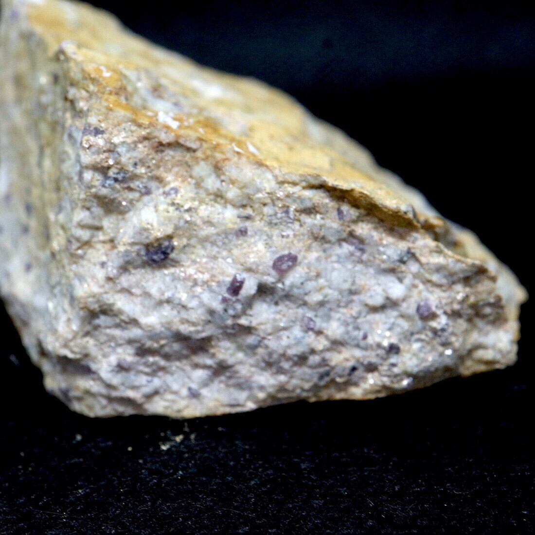 カリフォルア産 コランダム ルビー サファイア 原石 101g CRD047 鉱物　天然石 | 鉱物 天然石 American Minerals +  Gemmy You powered by BASE