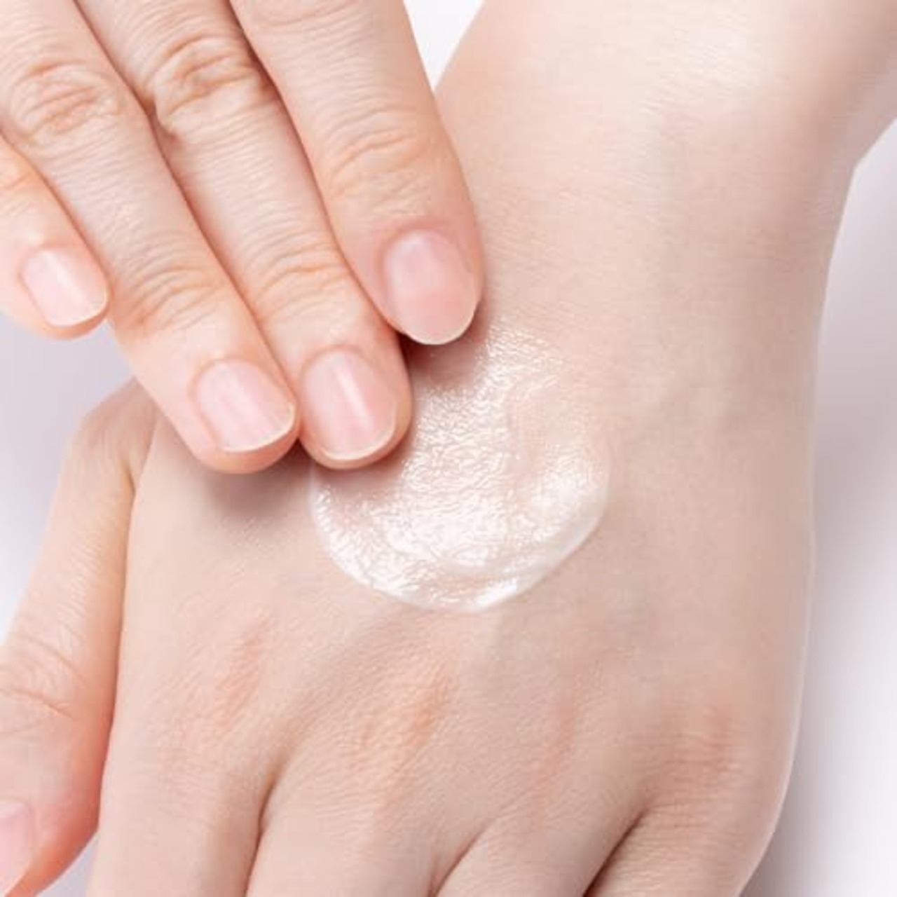 【医薬部外品】コエンリッチ 薬用エクストラガード ハンドクリーム 撥水ガード ヒビ あかぎれ Q10 手荒れ べたつかない 80g