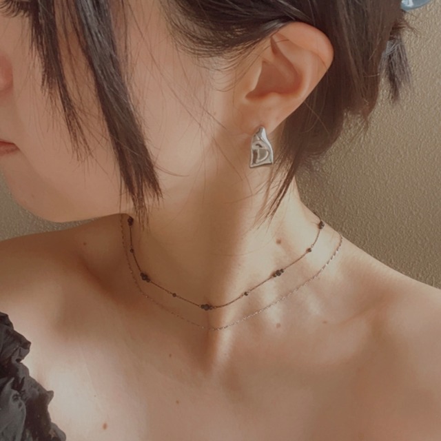 black chain necklace