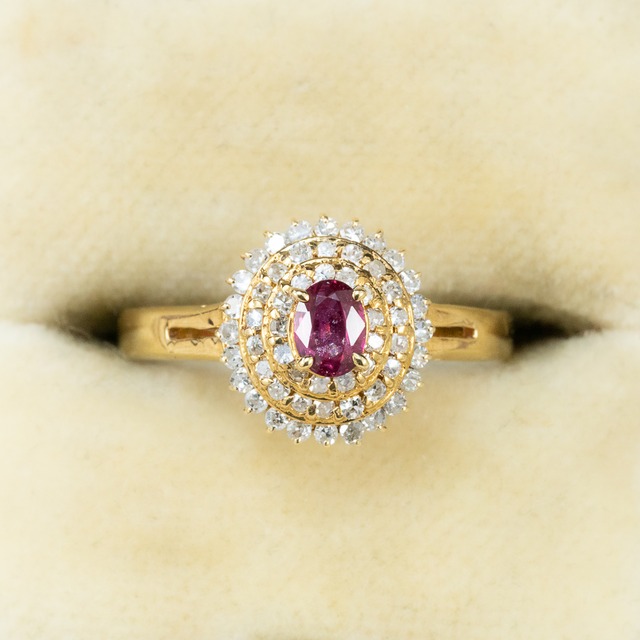 K18 ルビー0.20ct ダイヤモンド0.30ct リング｜二重のハローが囲むクラシックなクラスターデザイン MOR00709