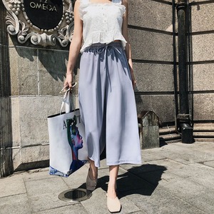 パンツ ワイドパンツ ガウチョパンツ ボトムス 着痩せ ハイウエスト タイト スリムフィット 伸縮性 透け感 シンプル おしゃれ お洒落 大人 上品 大人可愛い かわいい 大人女子 通勤 お出かけ デート 普段使い 着回し 女子会 休日 イベント ママ レディース 女性用 春 夏 秋 冬 オールシーズン S M L XL ブルー ベー 765