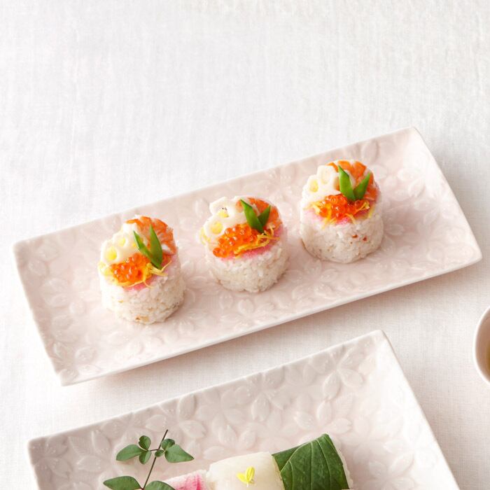 akura(さくら)長皿 30cmプレート ピンク 可愛い食器 春のうつわ 花柄食器【日本製】