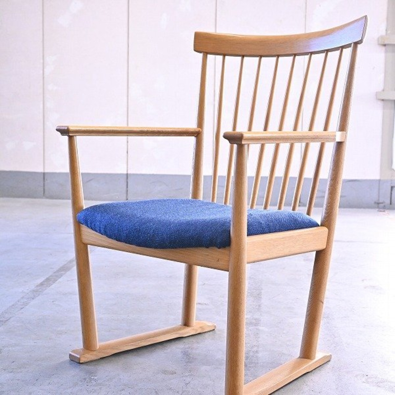 柏木工 アームチェア オーク材 無垢 ダイニング 椅子 ウィンザー KASHIWA【中古家具/中古インテリア/USED家具ユーズド家具/リサイクル】